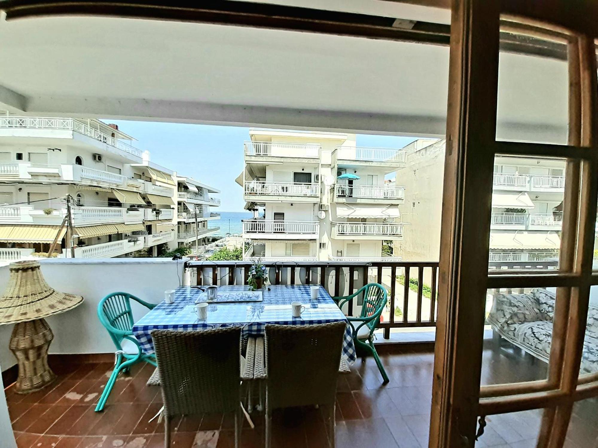 Perea Beach And Sea View Apartment Peraía Екстериор снимка